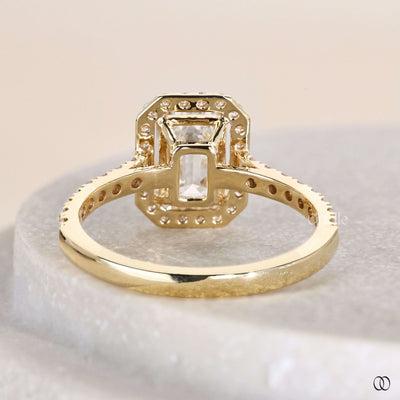 round diamond pave ring emerald cut gold band