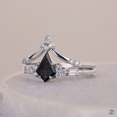 Salt & Pepper Kite Cut Ring With Tiara Round Brilliant Wedding Band