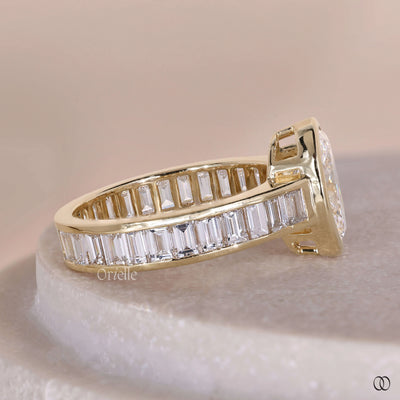 yellow gold oval cut engagement ring design