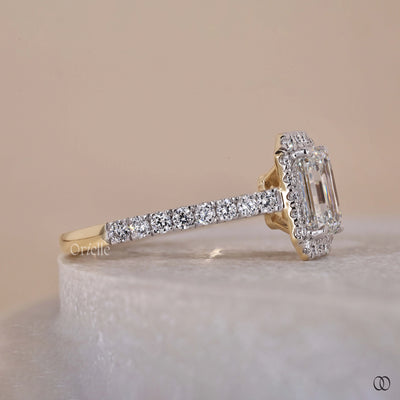 yellow gold bridal ring emerald engagement
