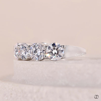 prong setting seven diamond wedding band