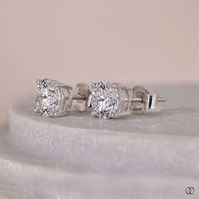 simple earrings round cut diamond studs