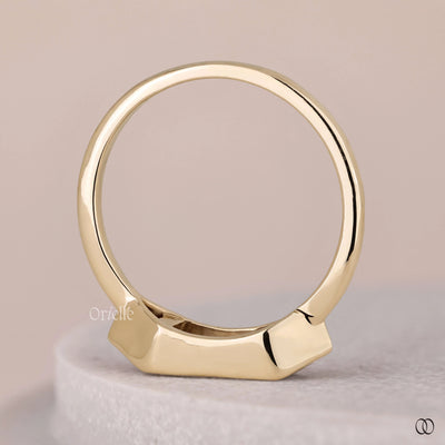 unique design ring trilliant cut diamond