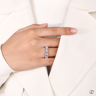 lab grown diamond band round wedding ring