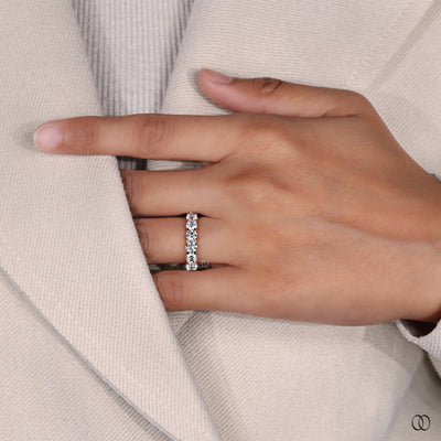 Diamond wedding band with a timeless polished design