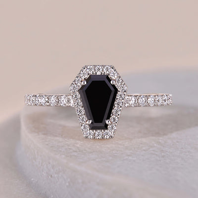 Halo engagement ring with sparkling diamond halo details