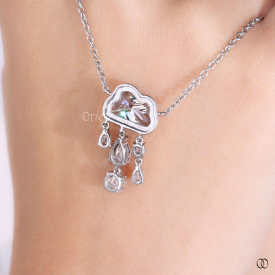 lab grown cloud cut diamond dangle pendant in gold
