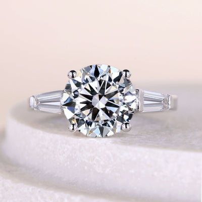 round cut engagement ring 4 prong white gold ring
