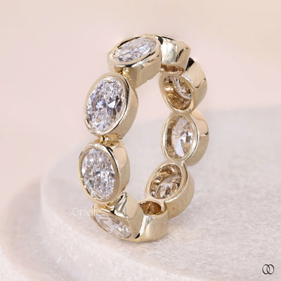 lab grown diamond band oval wedding band
