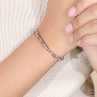 prong set oval diamond bracelet tennis design
