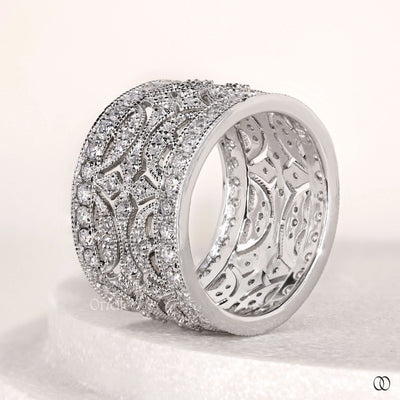 vintage style band round diamond wedding ring
