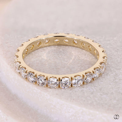 yellow gold round diamond wedding band full eternity
