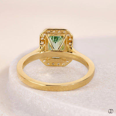 unique design ring halo emerald diamond ring
