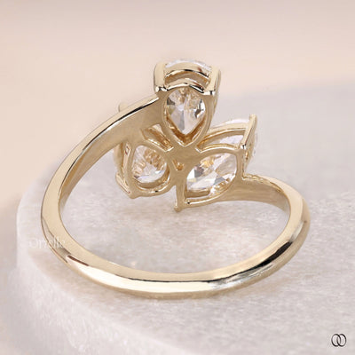 unique setting ring bypass diamond engagement ring
