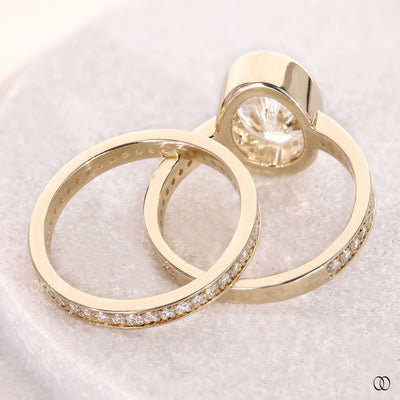 lab grown diamond bridal set oval engagement ring
