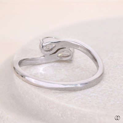 prong setting ring pear cut engagement ring
