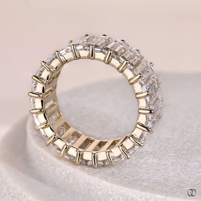 handmade baguette diamond stackable wedding band
