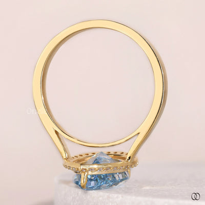 unique setting ring pear halo diamond ring
