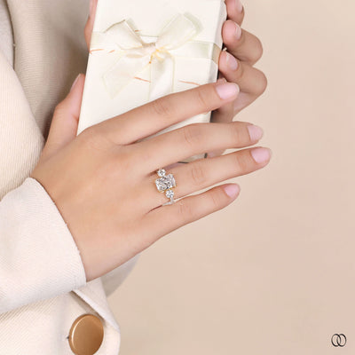 three stone radiant diamond yellow gold ring
