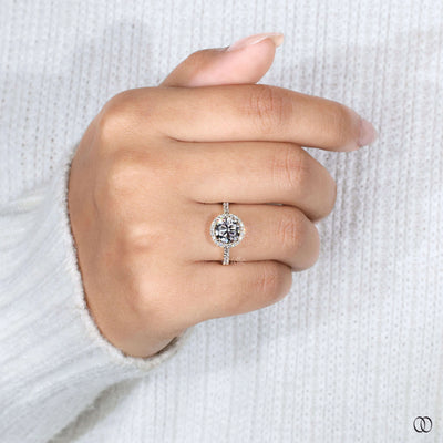 Yellow gold engagement ring showcasing round diamond ring
