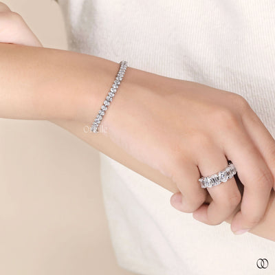 prong set bracelet oval diamond white gold
