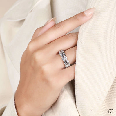 shared prong oval wedding band gold ring
