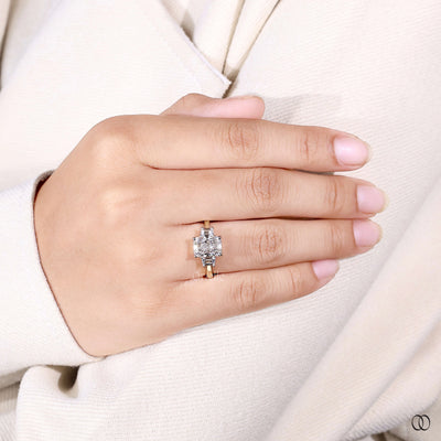 trapezoid cut diamond ring yellow gold setting
