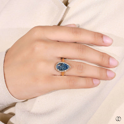 cathedral ring setting pear cut diamond ring
