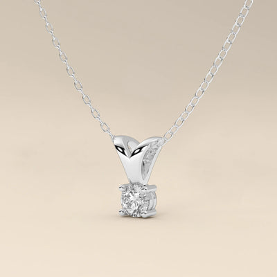 silver pendant round moissanite solitaire design
