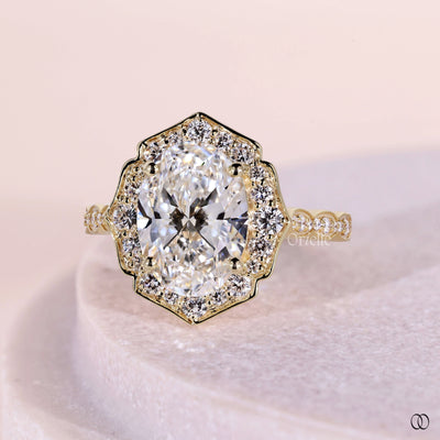 4 prong setting ring with a classic diamond center stone
