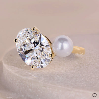 yellow gold toi et moi engagement ring design
