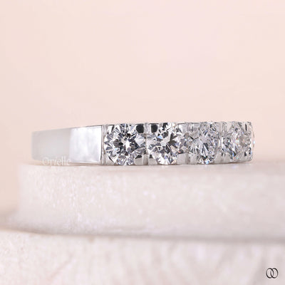 unique setting ring eternity diamond wedding band
