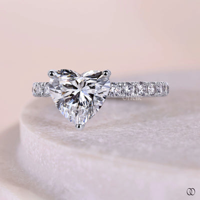 White gold diamond ring with sparkling pavé accents