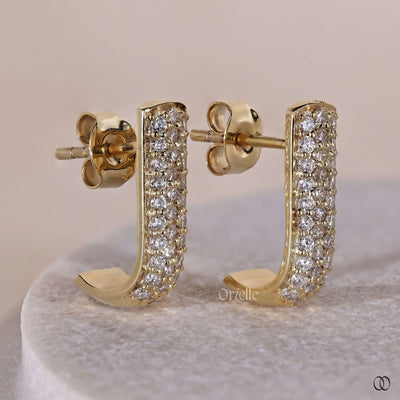 earring prongs pave huggie hoop setting
