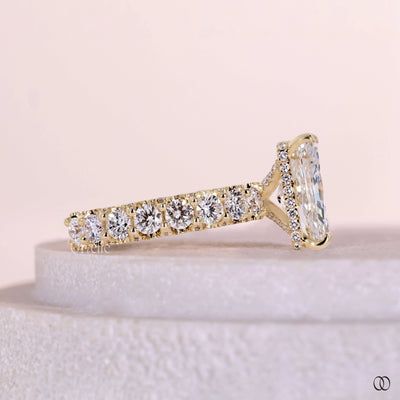 hidden halo ring radiant diamond setting
