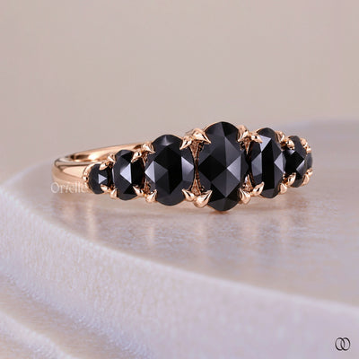14k Gold Round Cut Curved Style Rose Gold Wedding Band