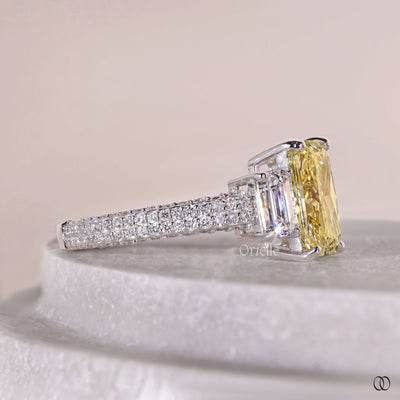 prong setting ring radiant cut diamond ring
