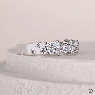 prong setting band cluster moissanite wedding band
