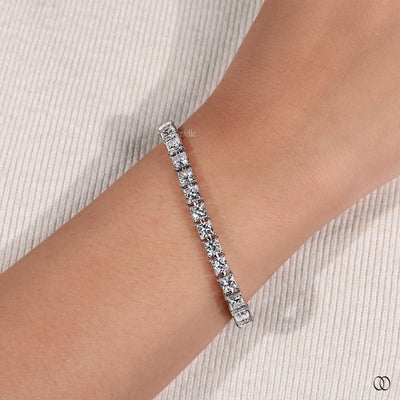 prong set bracelet princess cut tennis style
