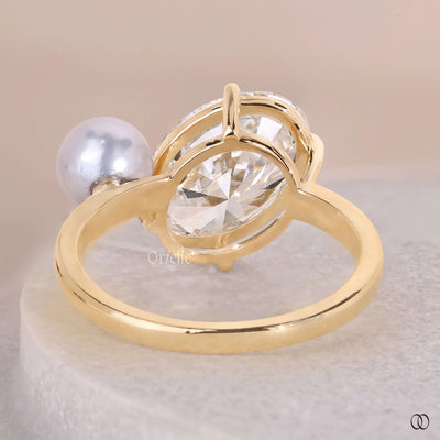 unique setting ring pearl diamond engagement
