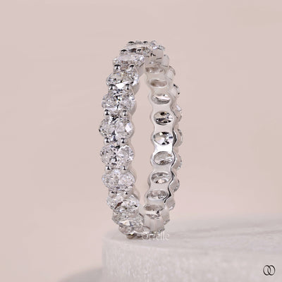unique setting band oval diamond wedding ring
