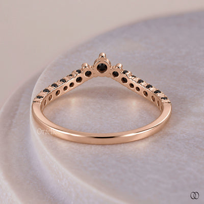 14k Gold Round Cut Curved Style Rose Gold Wedding Band