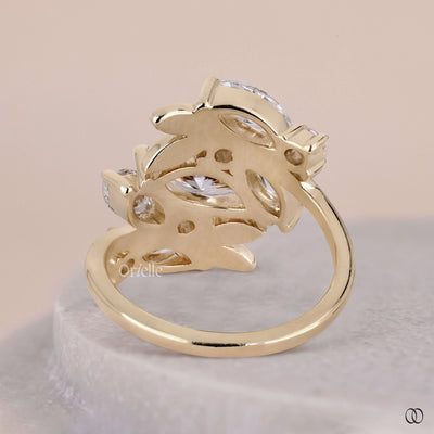 leaf style ring yellow gold diamond
