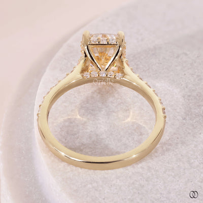 cathedral setting engagement ring yellow gold

