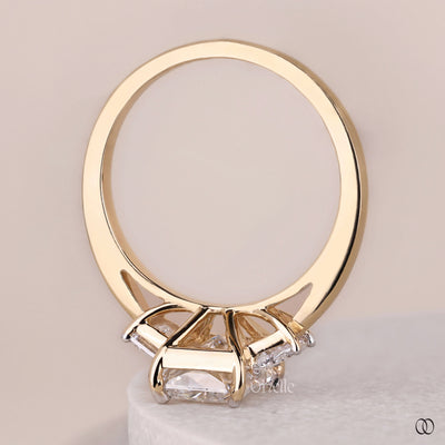 unique setting ring radiant cut diamond ring
