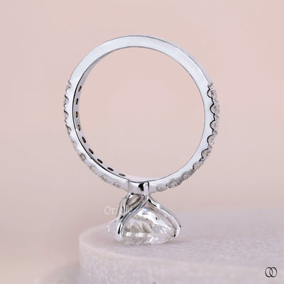 14k white gold ring with a classic diamond setting