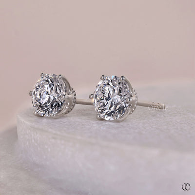 classic earrings round brilliant diamond studs

