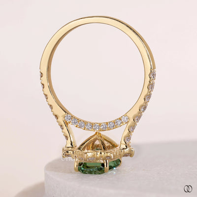 unique setting ring cushion cut diamond ring
