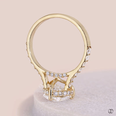 cathedral setting ring heart diamond
