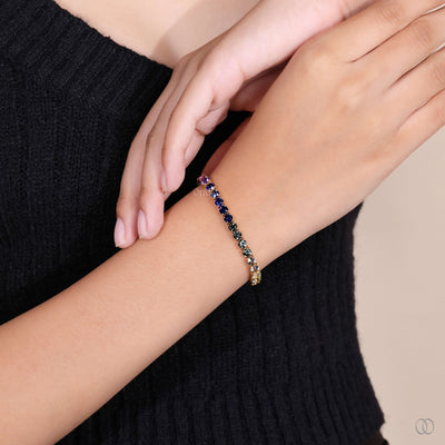 unique setting bracelet rainbow moissanite design
